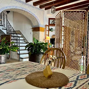 Busquets Hotel